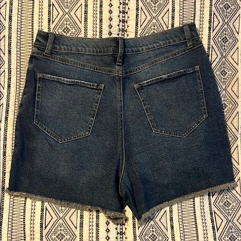 Rewash Super High Rise Shorts - Picture 2 of 4